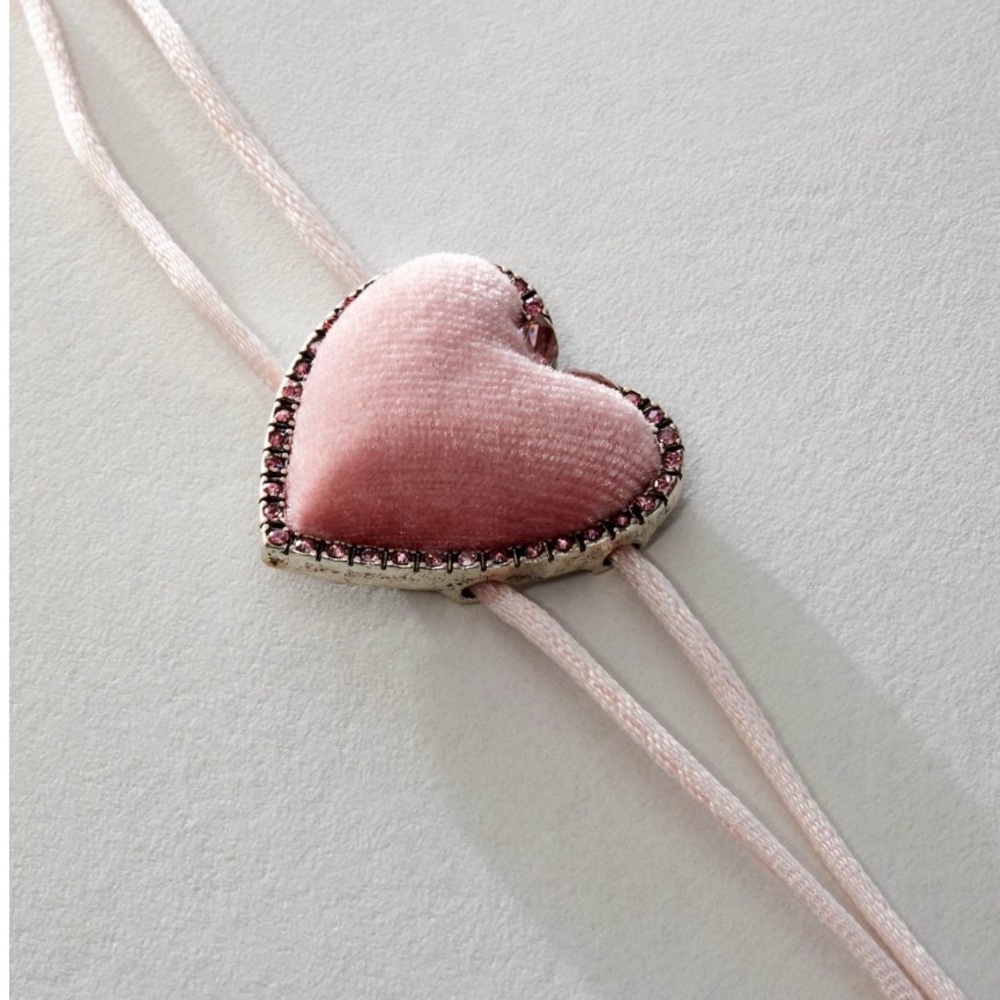 Free People Velvet Heart Choker (pink blush) NWT - Picture 2 of 6